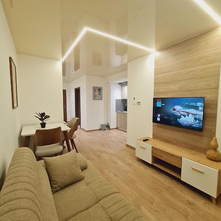 Airport Molko Apartments Surcin Экстерьер фото