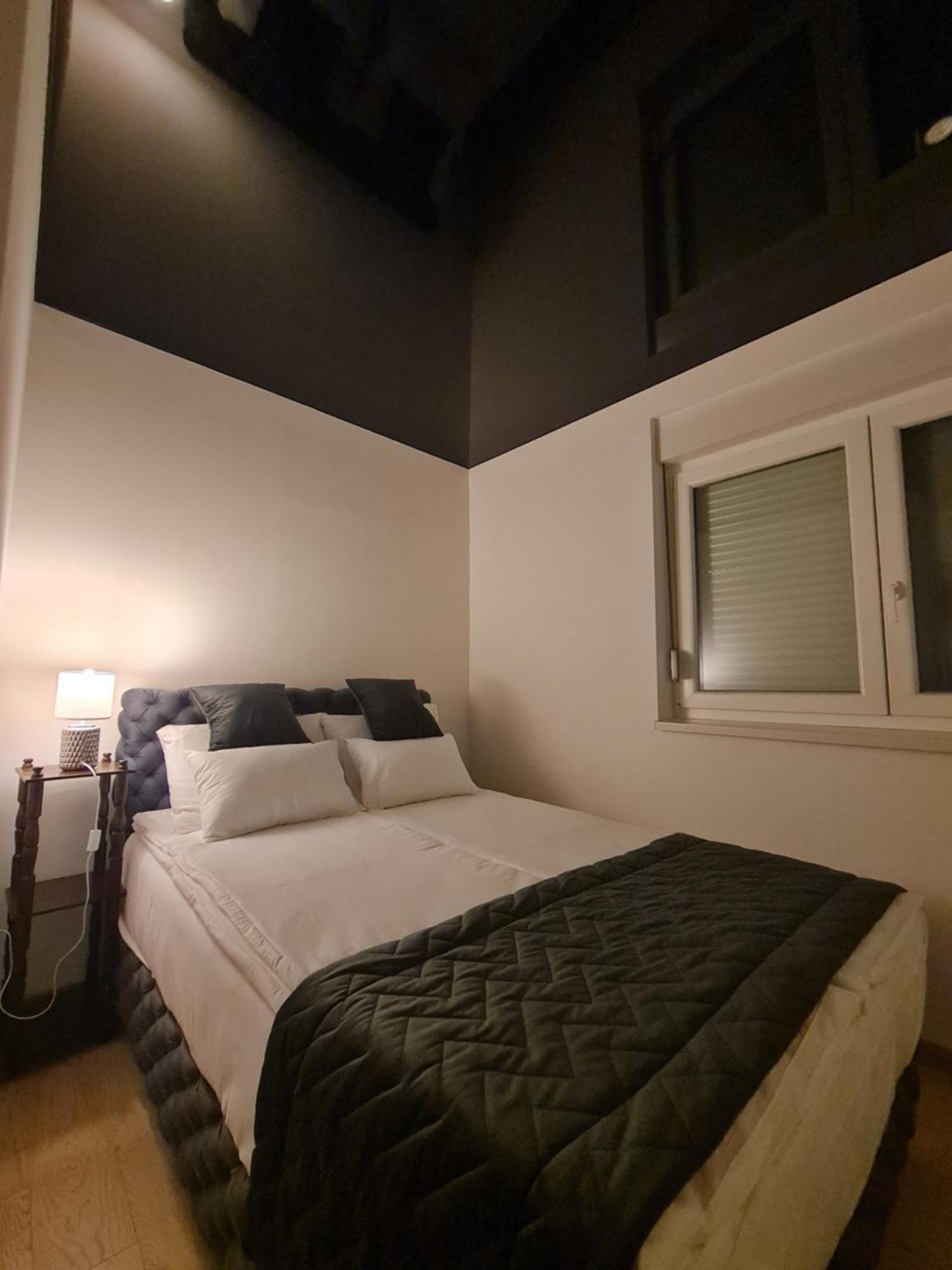 Airport Molko Apartments Surcin Экстерьер фото