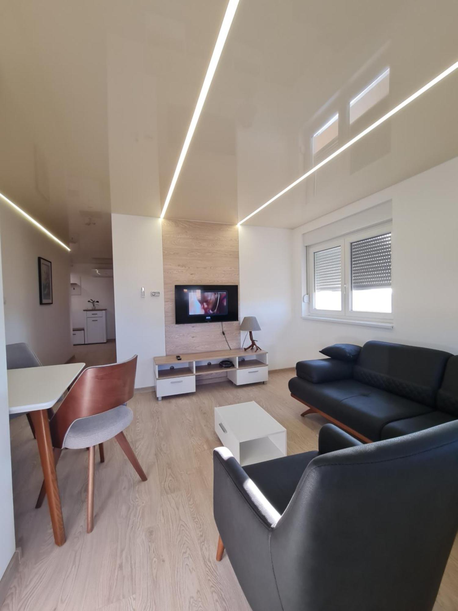 Airport Molko Apartments Surcin Экстерьер фото