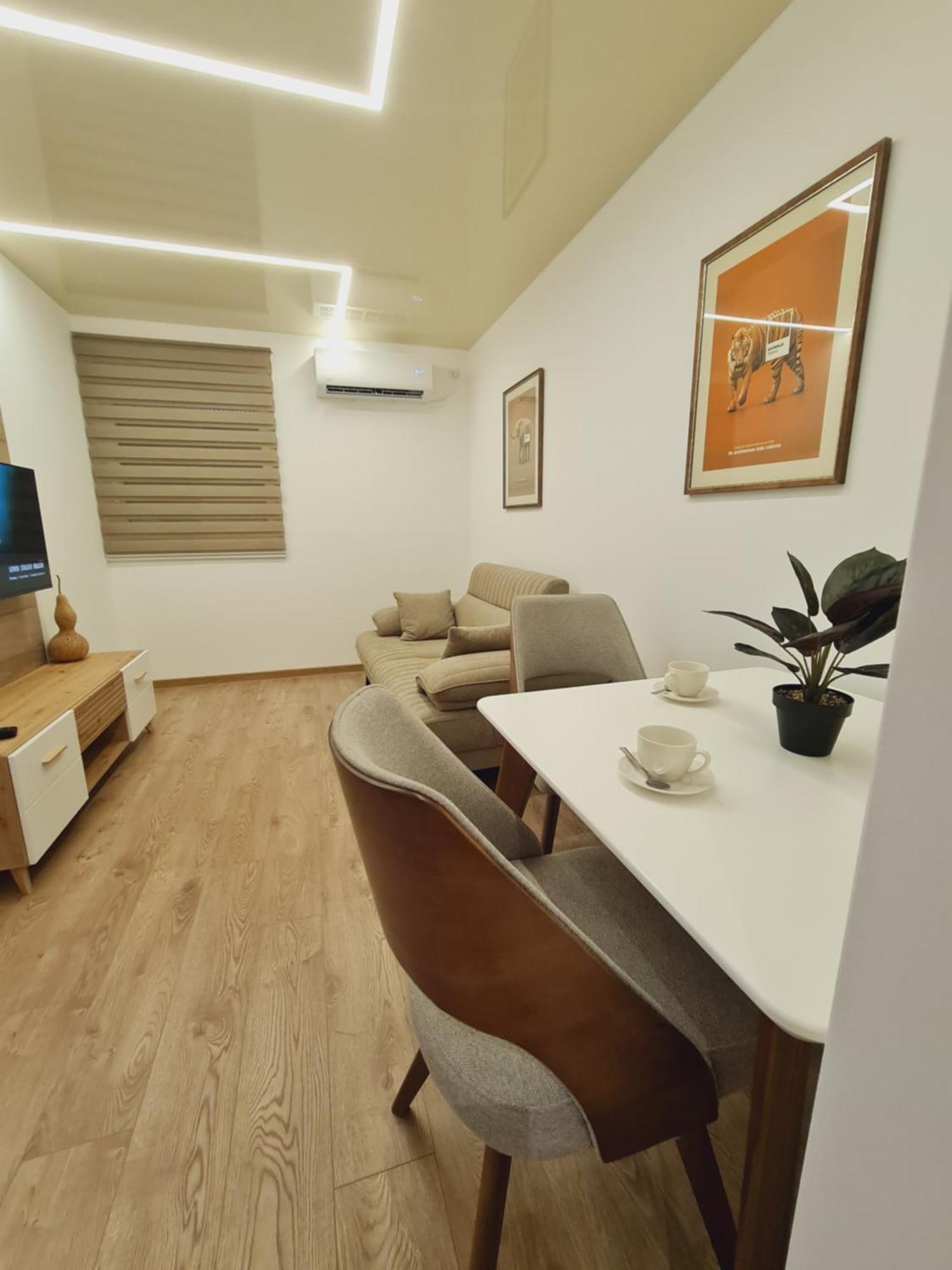Airport Molko Apartments Surcin Экстерьер фото